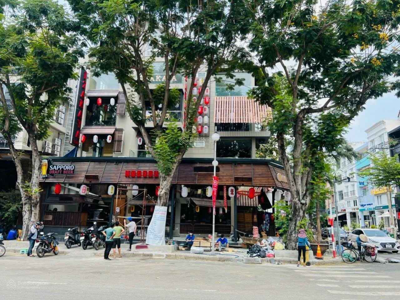 Cho thuê Góc 2 mặt tiền Bùi Bằng Đoàn 611m2 khu vực kinh doanh sầm uất nhất Phú Mỹ Hưng