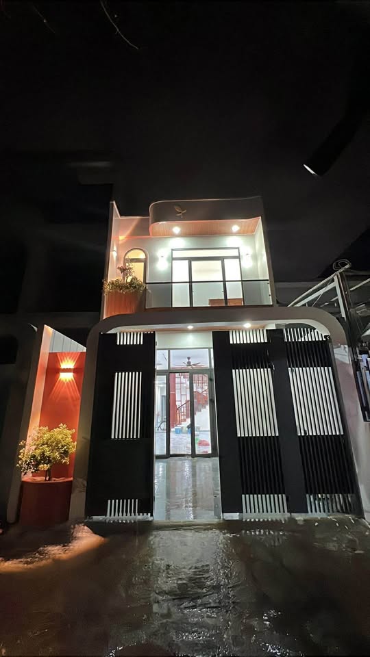 Bán nhà 2 tầng full nội thất cao cấp, kiệt 5m đường Tôn Đản, giá 5.2 tỷ