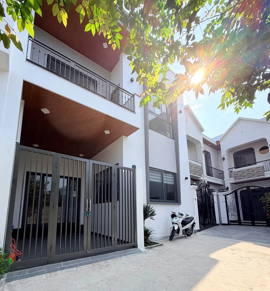 Bán nhà tại xóm 5, Lại Thế, Phú Vang, Huế, giá 3.08 tỷ