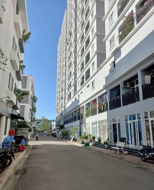 Bán căn hộ chung cư Xuân Thủy, đường Hoàng Văn Thụ, Quy Nhơn, giá 900 triệu