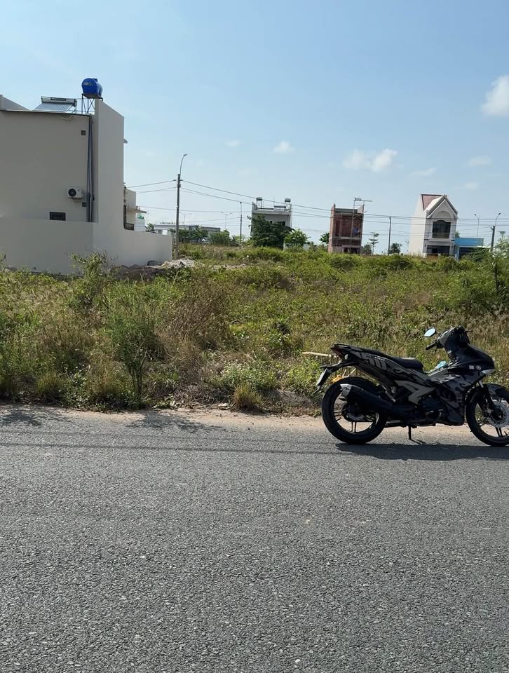 Bán đất nền tại khu đô thị mới Hà Tiên, mặt tiền đường Số 1, phù hợp kinh doanh