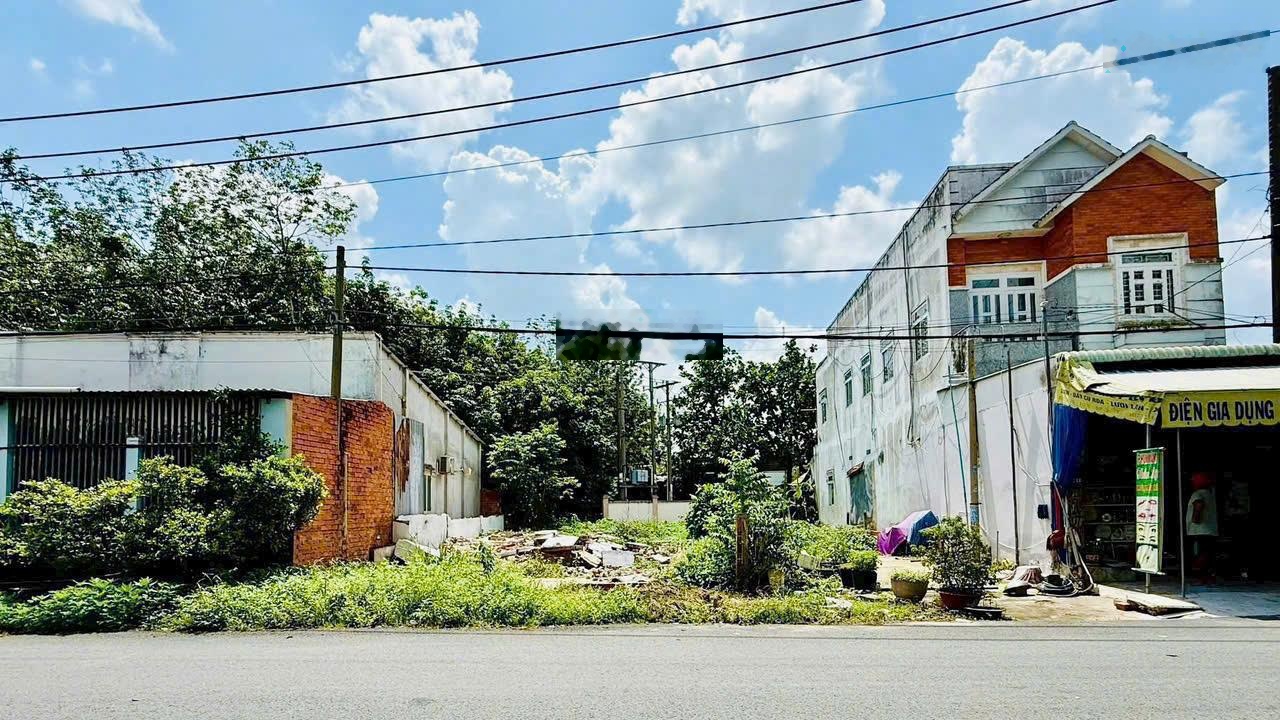 Bán gấp trong tuần! Mt nhựa Trần Văn Chẩm 147m2 thổ cư - sổ hồng riêng - KDC đông đúc hiện hữu