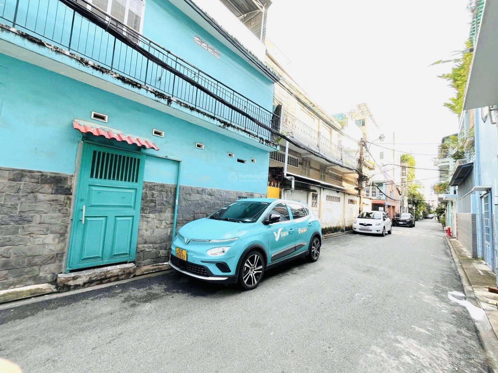 Khu vip kế bên chung cư xịn xò q4 giáp q1 - khu rất an ninh - 3 tầng đúc cách xe hơi xe tải xe tă