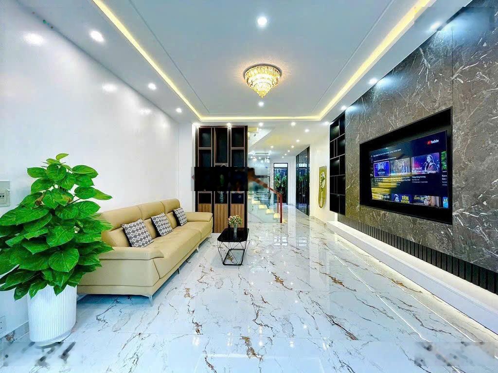 Bán nhà 52m2 đường Lê Lai, P3, Gò Vấp, gần ĐH Công Nghiệp TPHCM, xây 4 tầng. Gía 2 tỷ150tr