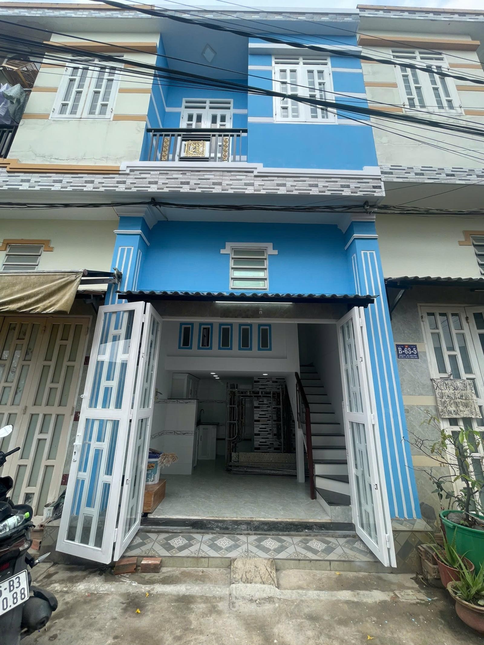 Nhà hóc môn sổ riêng giá chỉ 650tr full thổ cư 2pn 2wc mua là ở liền