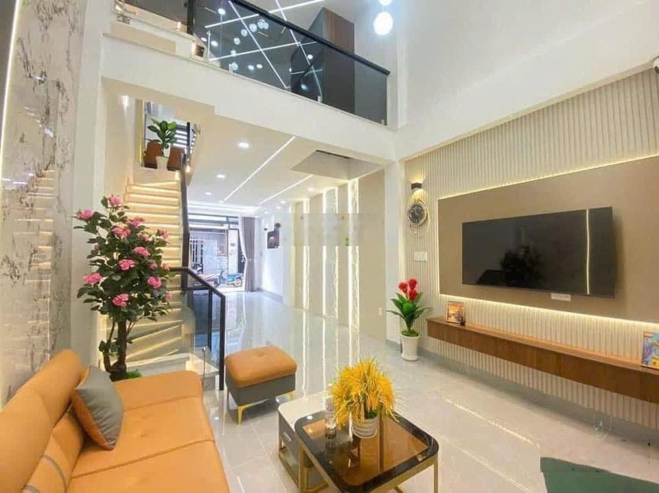 Bán nhà rẻ đẹp siêu hiếm Bùi Hữu Nghĩa, Bình Thạnh. DT: 62,5m2(5mx12,5m) 4PN 4PN. HĐT 18tr/tháng