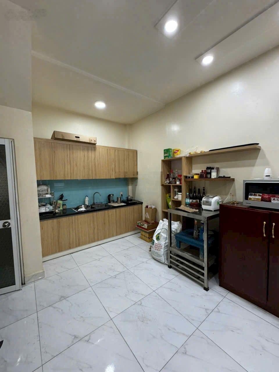 Bán nhà căn gốc hẻm xe tải thông đường đô đốc long gần nhà thờ, chợ tân hương