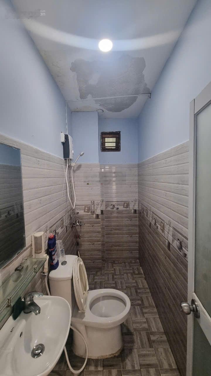 Nhà hẻm ba gác 176 Nguyễn thị thập 4x14 1lau 2pn 2wc 1 máy lạnh