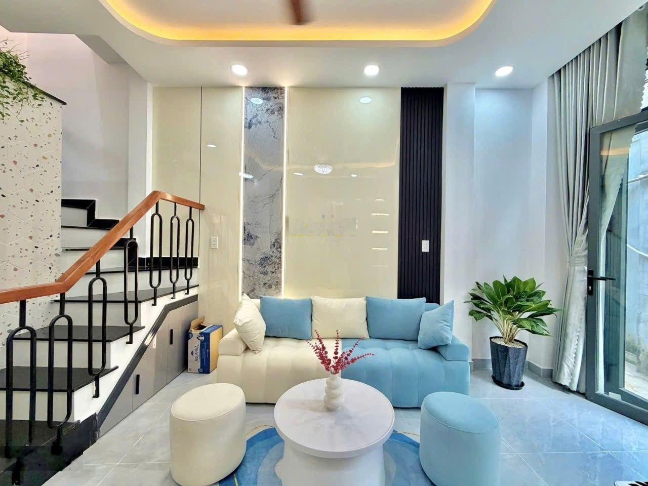 Nhà đường Xô Viết Nghệ Tĩnh p24 Bình Thạnh, giá chỉ 3 tỷ 1 /căn 60m2 đường 5m ô tô