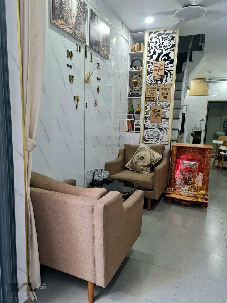 Bán nhà Nguyễn Thượng Hiền, Gò Vấp, 22m2, 2 tầng, hẻm 2m, 3.x tỷ.