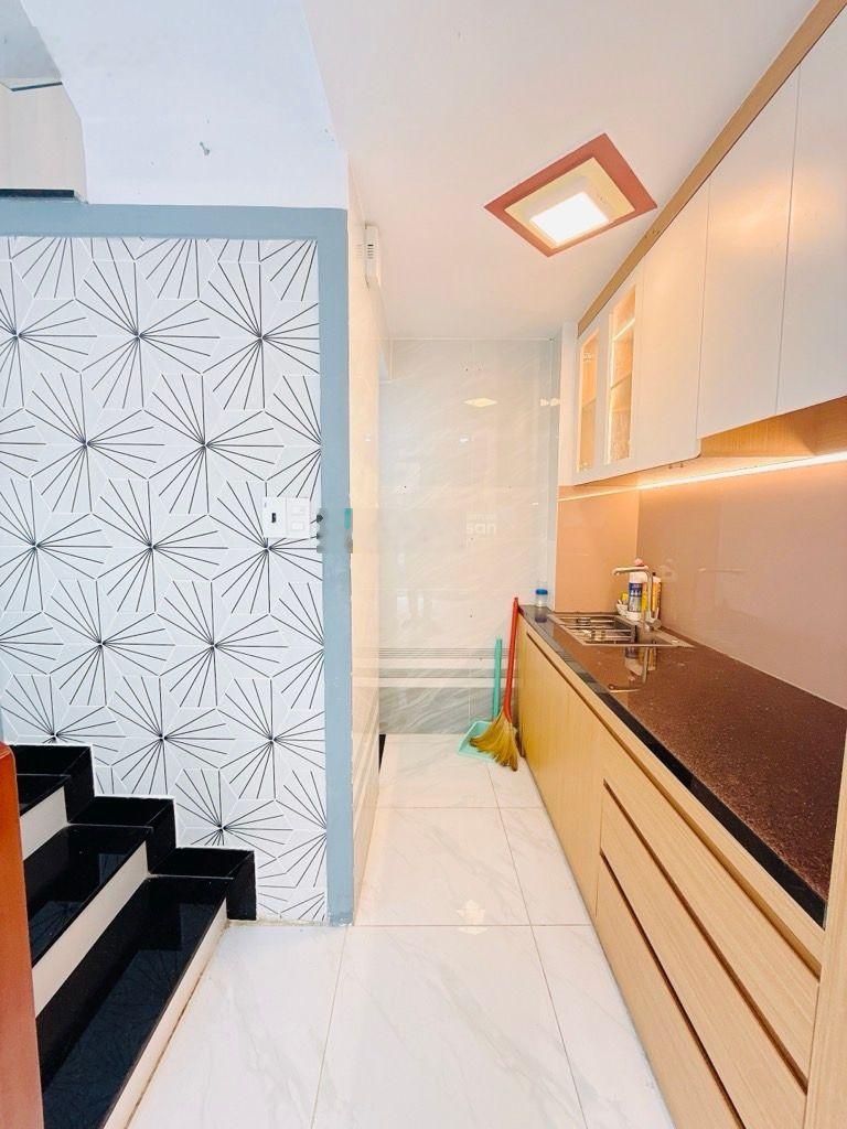 Bán nhà Nguyễn Thượng Hiền, Gò Vấp, 19m2, 5 tầng, hẻm 2m, 4.x tỷ.