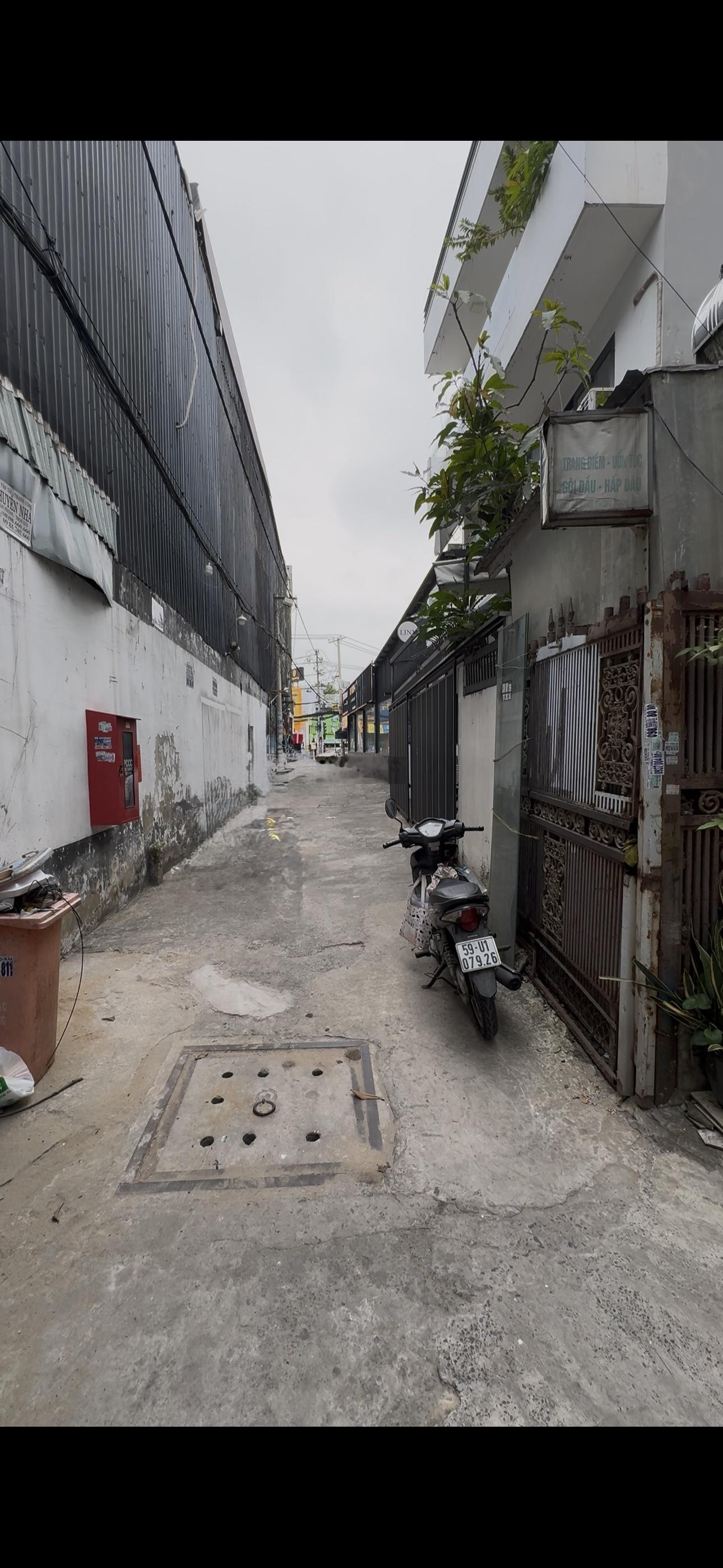 Nhà Nát Tiện Xây, Hẻm 169 Thoại Ngọc Hầu, Q Tân Phú (52m2 (6x9m)