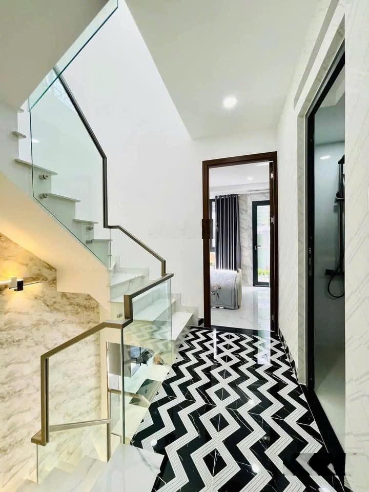 Nhà đẹp 2 tầng, DT 58,8m2. Giá 3,2tỷ. Sổ chính chủ, ở ngay Điện Biên Phủ, P17, Q. Bình Thạnh