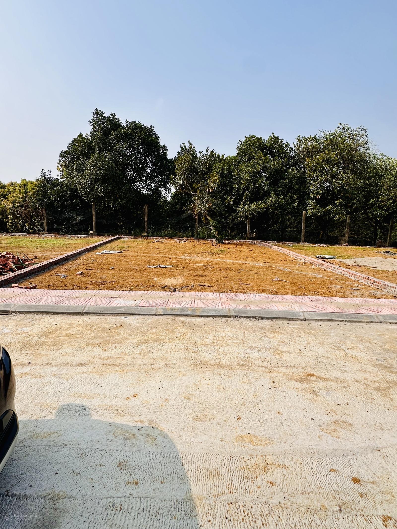 Gđ tách bđ xã Xuân Sơn, Sơn Tây (phường Tùng Thiện) 100m2 đất Ở Đô Thị. Giá 1,386 tỷ.Tên Chính chủ