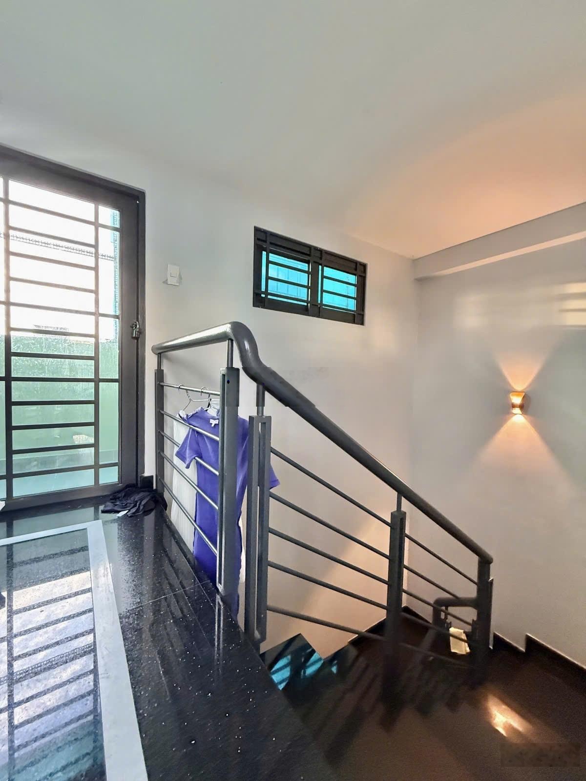 Cần bán nhà mới ở ngay Tây Thạnh, Q. Tân Phú 4 tầng 4.5m x 11m Chỉ 4.7 tỷ