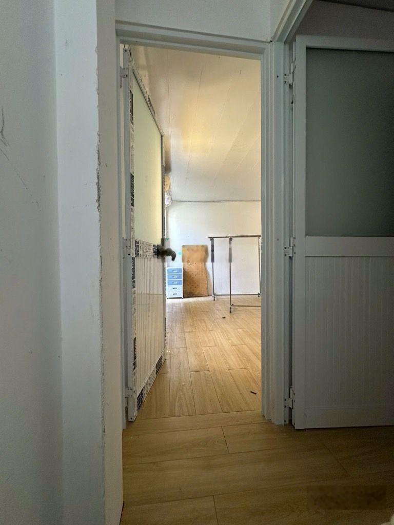 Ngay chợ thị nghè- sát mt phan văn hân- sổ a4- 30m2- 2pn- đủ công năng 3.9 tỷ (tl)