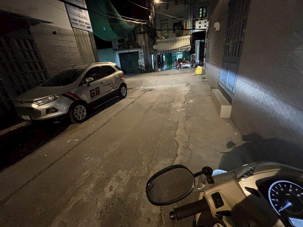 Nhà hẻm 6m phú thọ hòa 4x12 một lầu