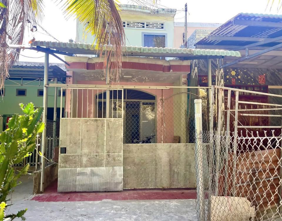 Bán nhà Tân Thạch, Châu Thành, Bến Tre, gần cầu Gạch Miễu cũ, 68,2m2, giá 550 triệu