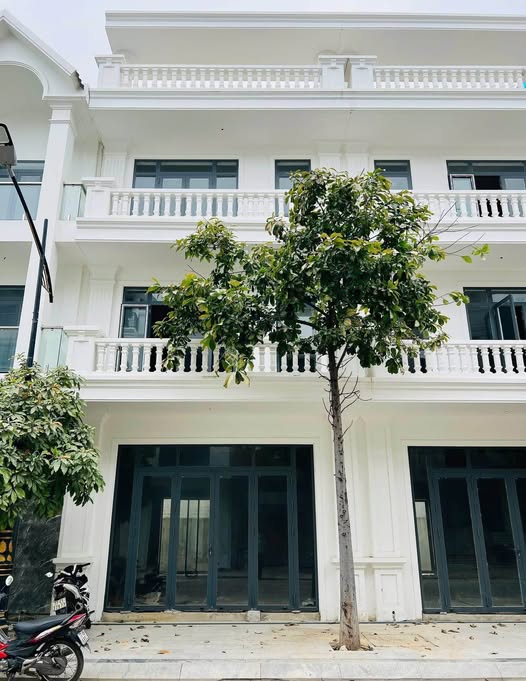 Bán nhà phố liền kề khu đô thị, kế khu Đại Phú Gia thuộc Quy Nhơn, Bình Định cũ