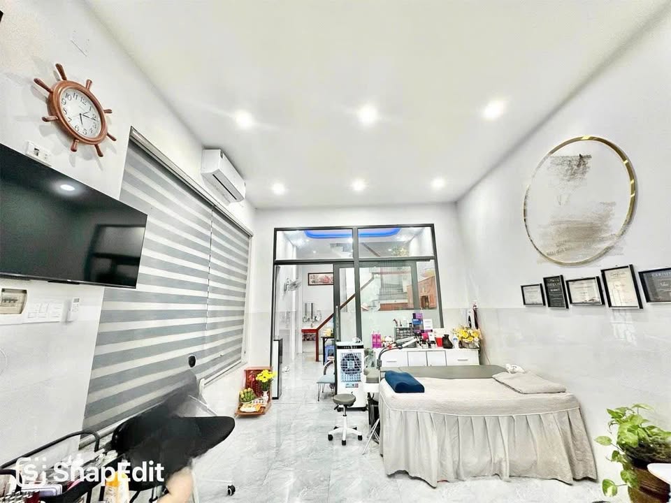 Bán nhà mặt tiền khu Võ Thị Sáu, Quy Nhơn, giá 3.05 tỷ