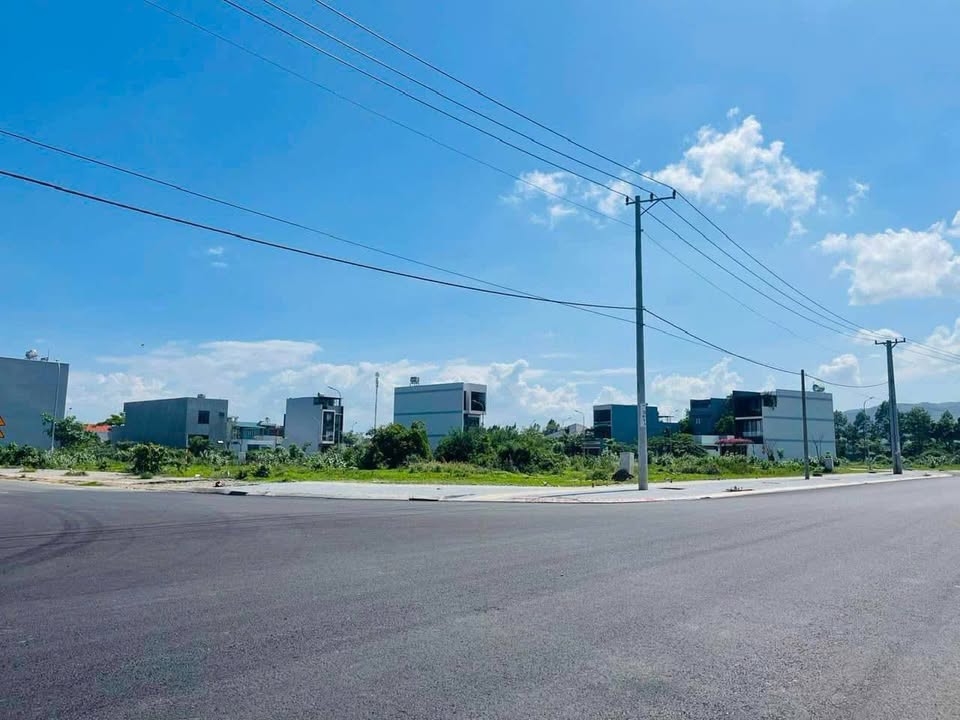 Bán lô đất biệt thự đường Văn Tiến Dũng (Nguyễn Lân), Hoà Long, giá 5.7 tỷ