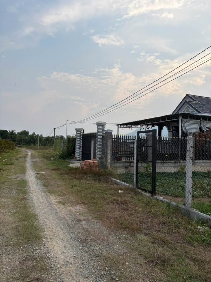 Bán đất tại ấp Phước Bình, xã Suối Đá, huyện Dương Minh Châu cũ, sổ đỏ sẵn