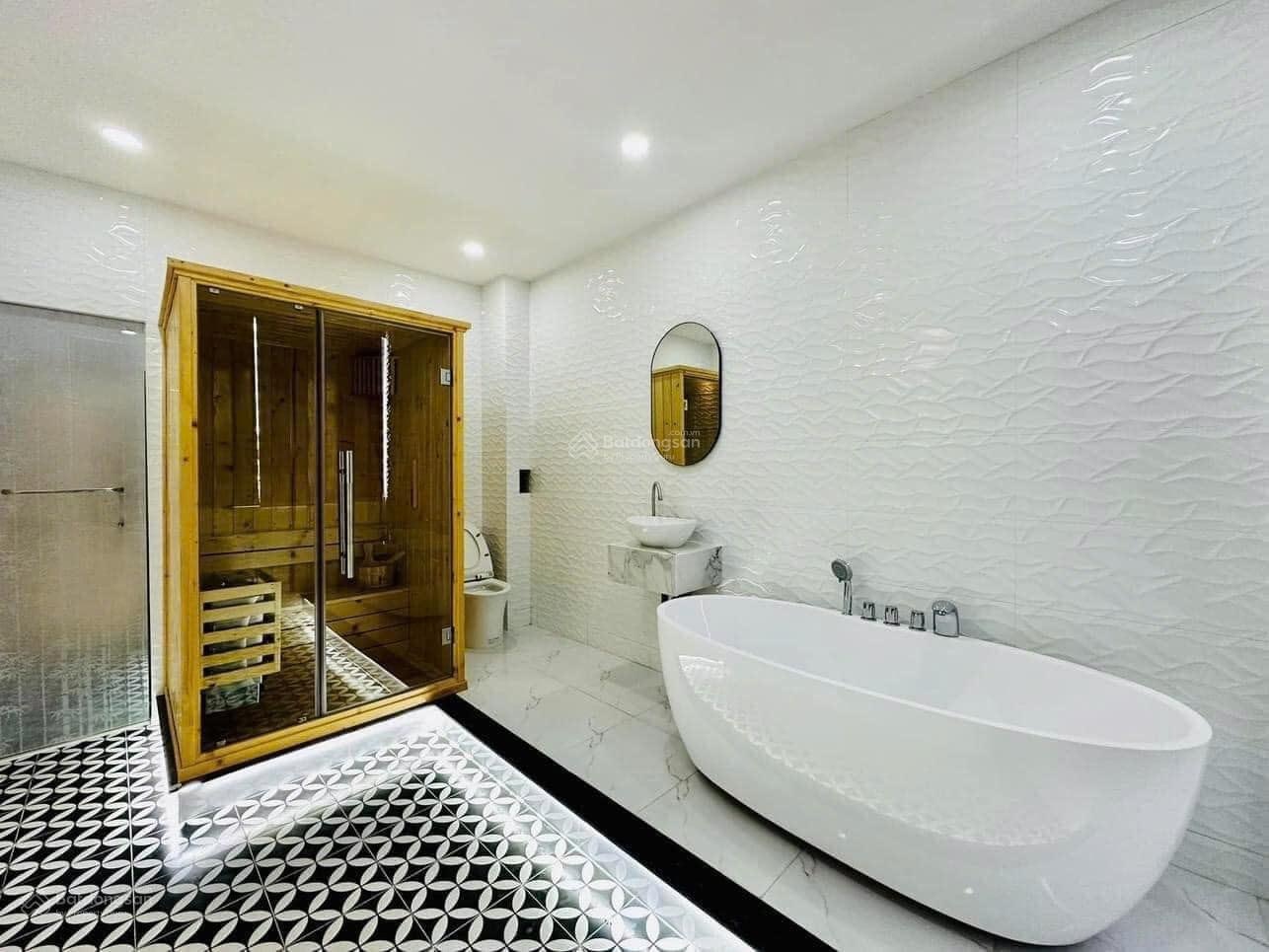 Tiếp tục giảm 300tr bán nhanh nhà Xô Viết Nghệ Tĩnh, P 26, Bình Thạnh, 56,4m2, giá 3 tỷ 250, sổ sẵn