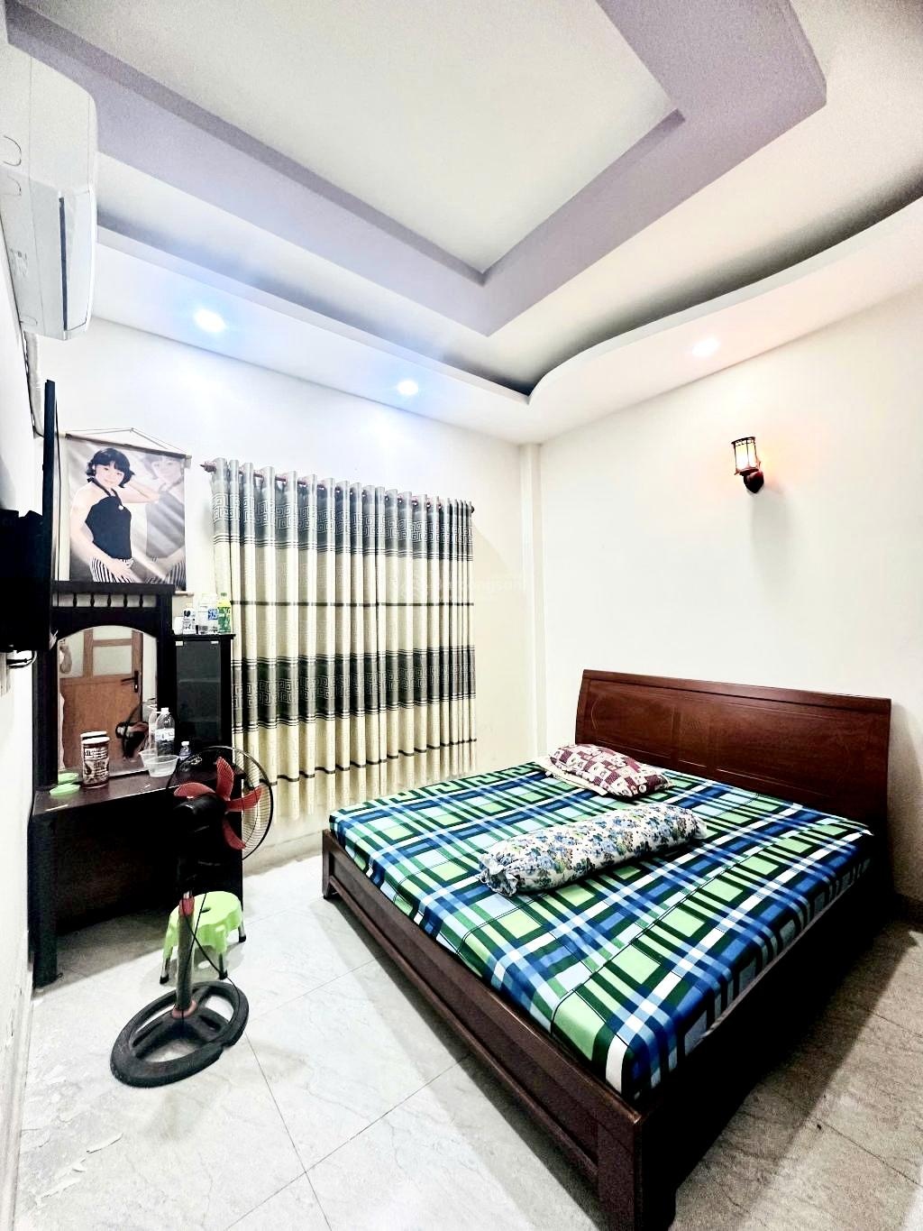 Bán nhà ngay trường tân trụ 60 m 5.5 tỷ rẻ nhất khu