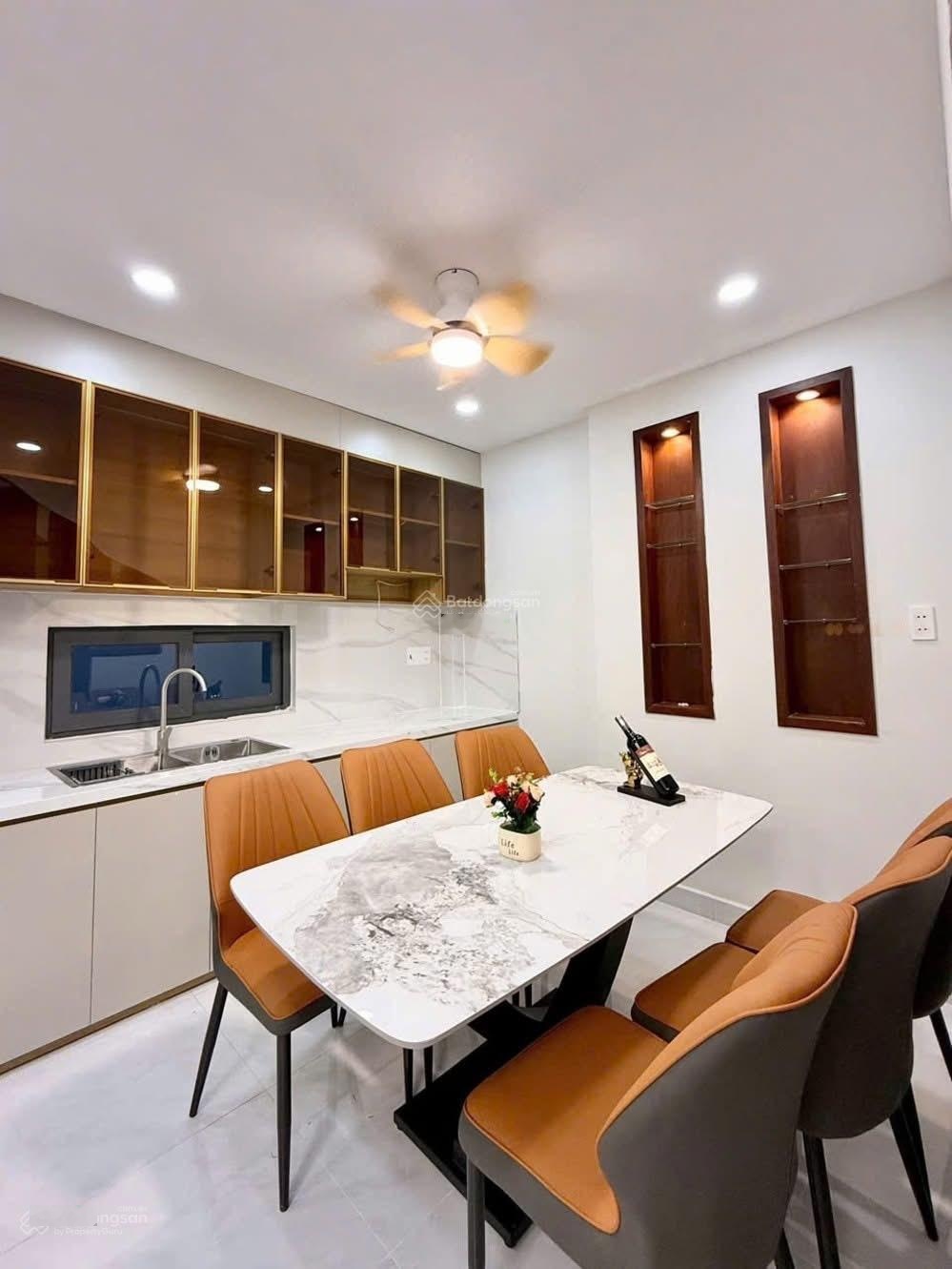 Cô 6 bán nhà Đường Nguyễn Gia Trí, Bình Thạnh, giá 3,9 tỷ, DT gần 83m2, gần đại học Hutech