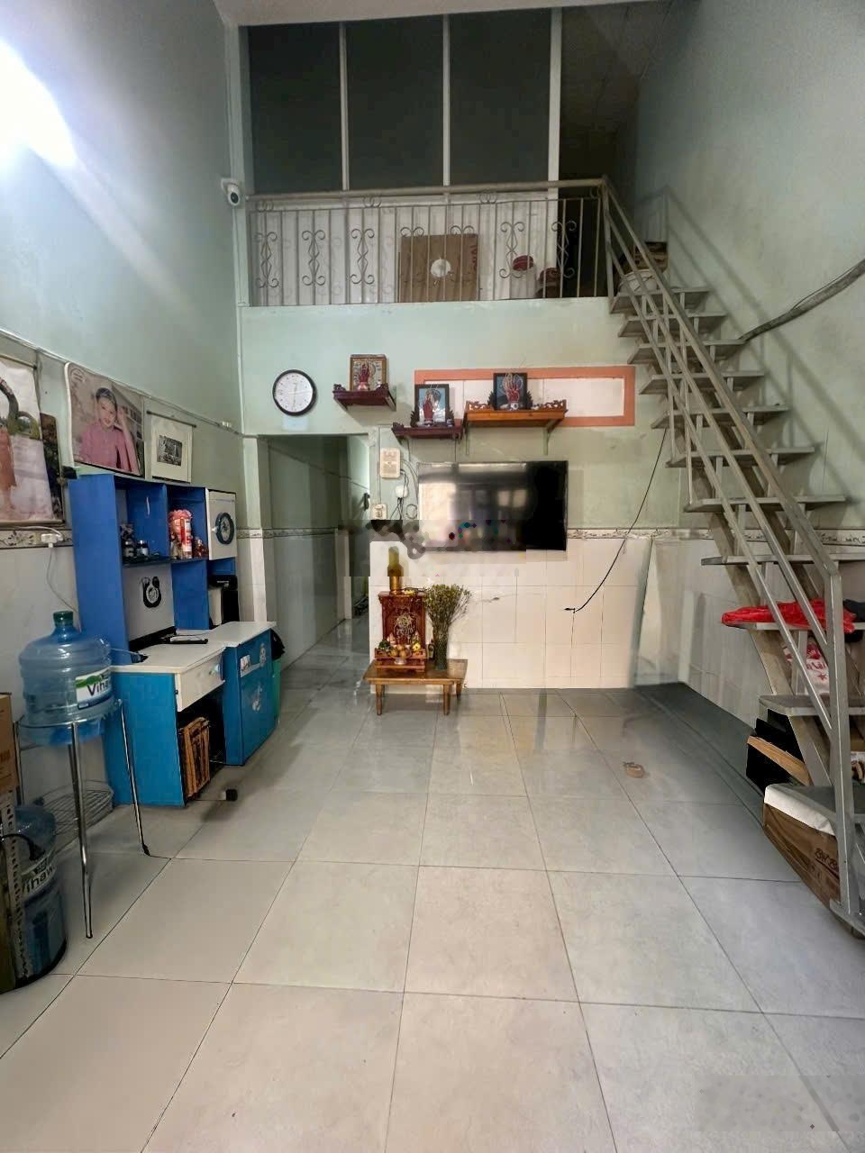 Bán nhà giá rẻ đường TX 21, Phường Thới An, Quận 12 đúc một trệt, lửng