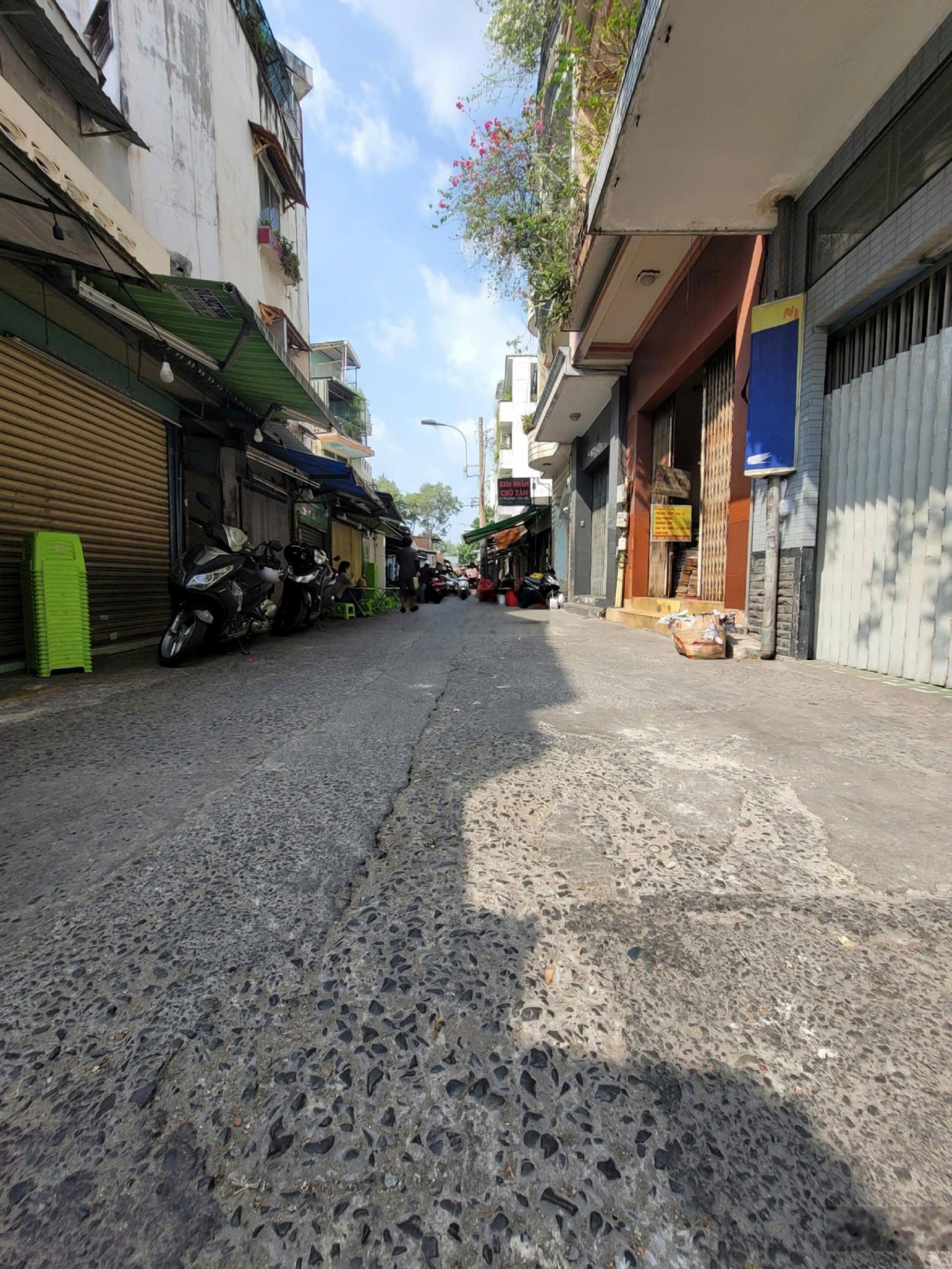 Nhà mặt tiền Đa Kao, Q1 DT: 4.4 X 9.5m - 4 tầng HDT 504tr - 9.4 tỷ