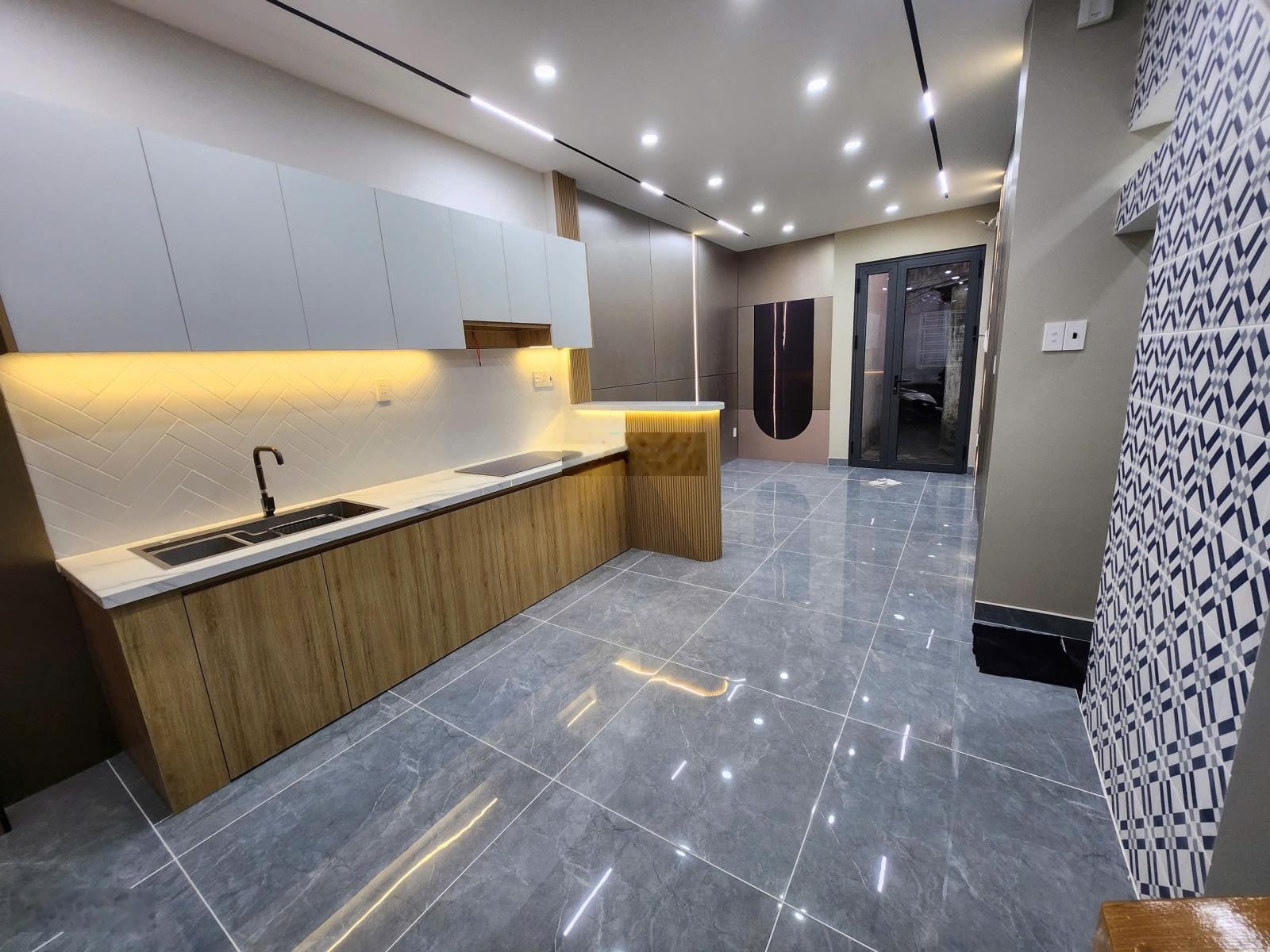 Bán nhà mới hẻm 171 tôn thất thuyết 2 phòng ngủ quận 4