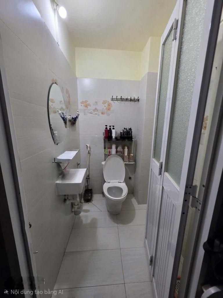 Bán Nhà Nguyễn Khoái Quận 4 - 4 Tầng - 28m2 - 3 Tỷ Nhỉnh - Tiện kinh doanh