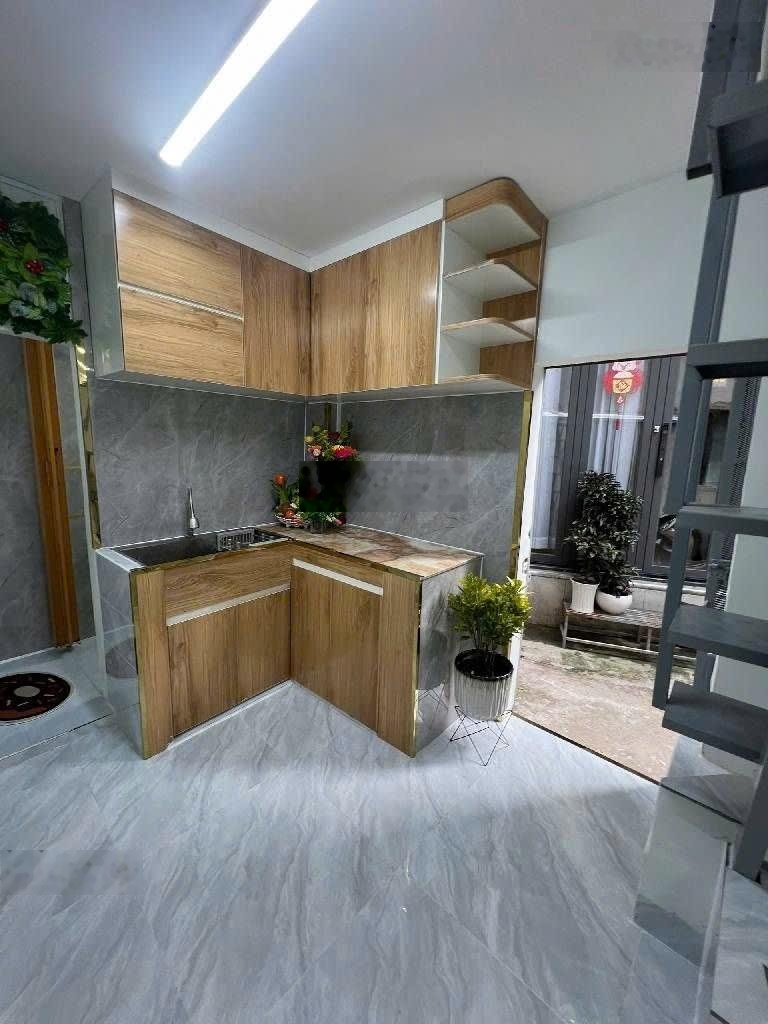 Bán NHÀ MỚI, ĐẸP, TẠ QUANG BỬU, QUẬN 8 , 3 TẦNG, DTSD 48M2, 4PN, giá chỉ nhỉnh hơn 2,xtỷ