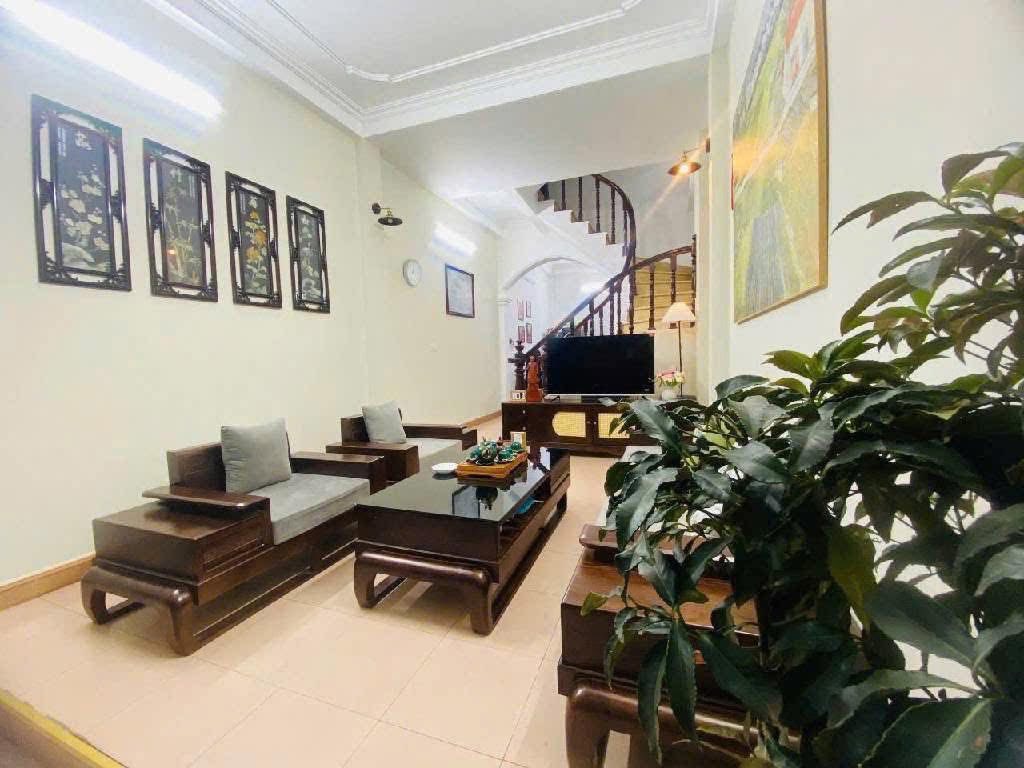 Bán nhố Kim Giang, 46m², 5 tầng, sổ đỏ nở hậu