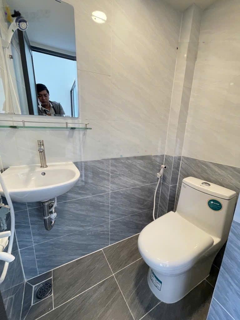 Bán nhà riêng đẹp tại Đường Nguyên Hồng, P11, Bình Thạnh, 2,45 tỷ, 6m2