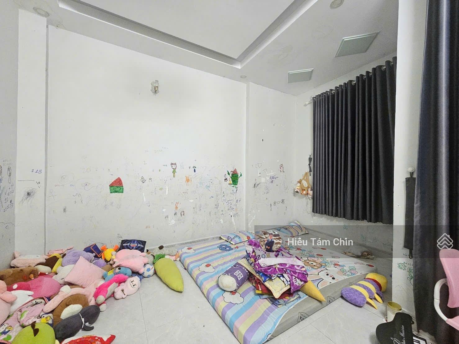 Hẻm xe hơi Vinfast, Nhà 4.15m x 11m x 2 Tầng, Sổ đẹp, Vị trí đẹp