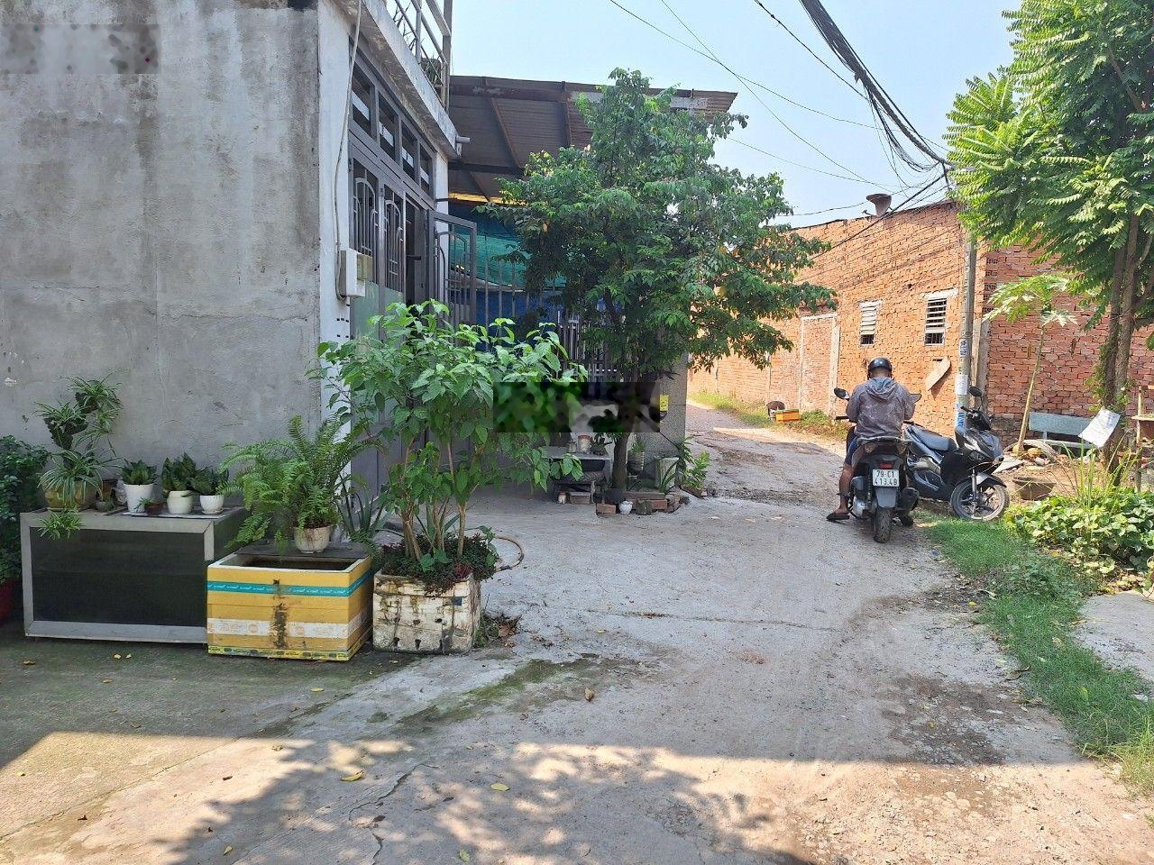 Bán đất tại Lê Thị Dung, 550 triệu, 63m2, đẹp, nhiều tiện ích uy tín