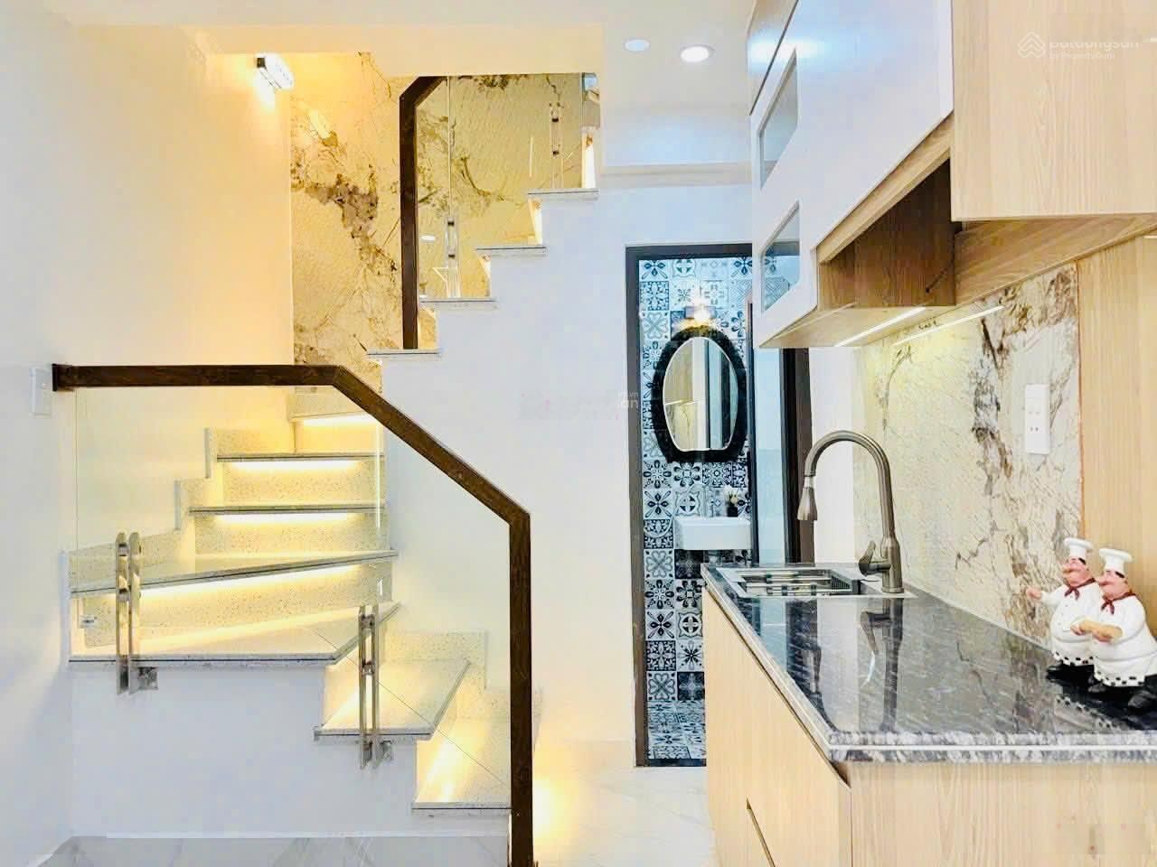 Bán nhà hương lộ 2, bình tân, ngang 4m vuông vức trệt lầu, giá 2 tỷ thương lượng