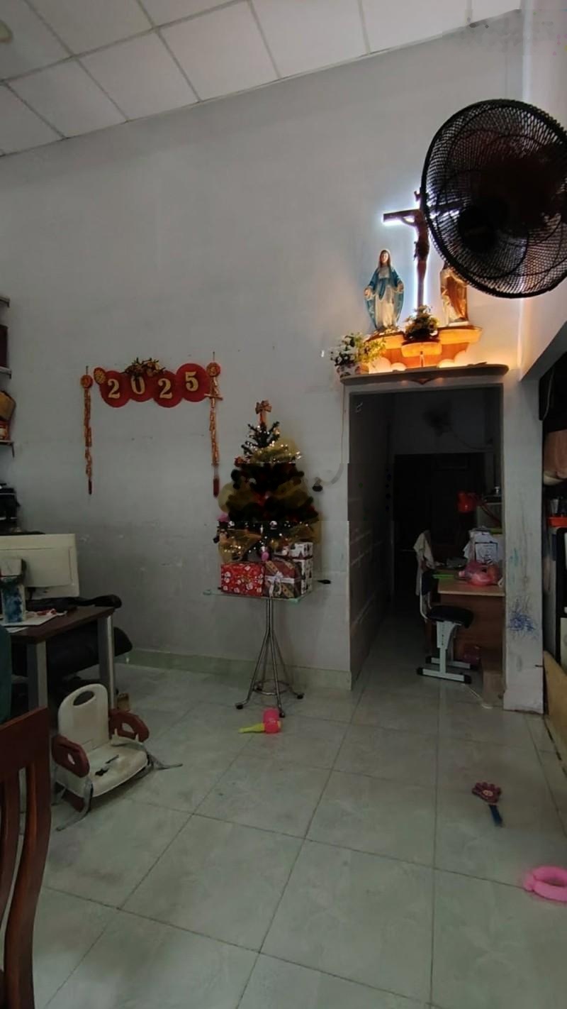 Nhà 3 tầng btct- 3.5x8.5- sẵn dòng tiền 10tr/tháng- p2 - bình thạnh - 4.6 tỷ.