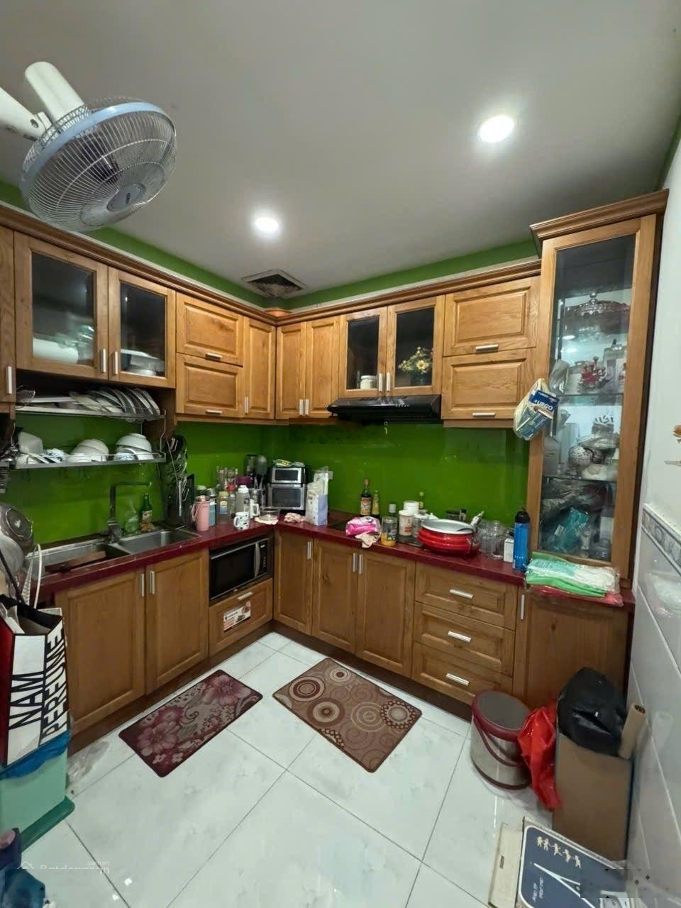 Bán nhà Lạc Long Quân, Phường 10, TB, DT 58m, 2 tầng, chỉ 5.2 tỷ, 3PN