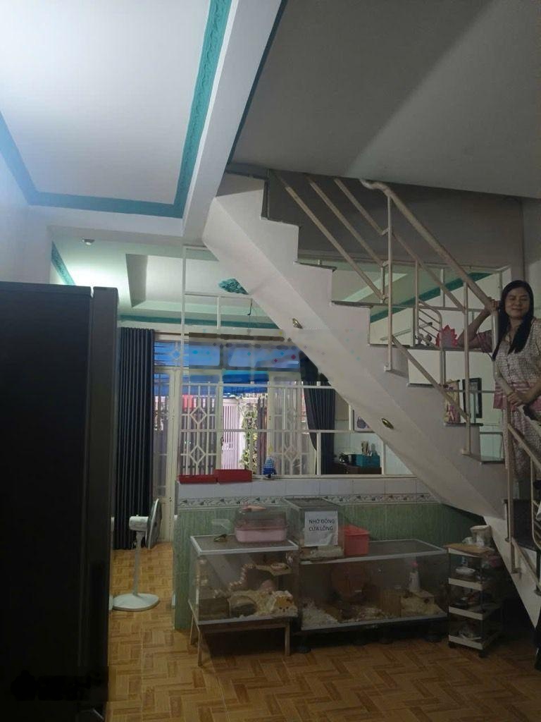 RẺ QUÁ: Nhà hẻm 6m oto đậu cửa, Dt 47m2(4x12m)/ 2 tầng giá 4,7 tỷ TL, nhà kiêng cố dọn vào ở ngay.