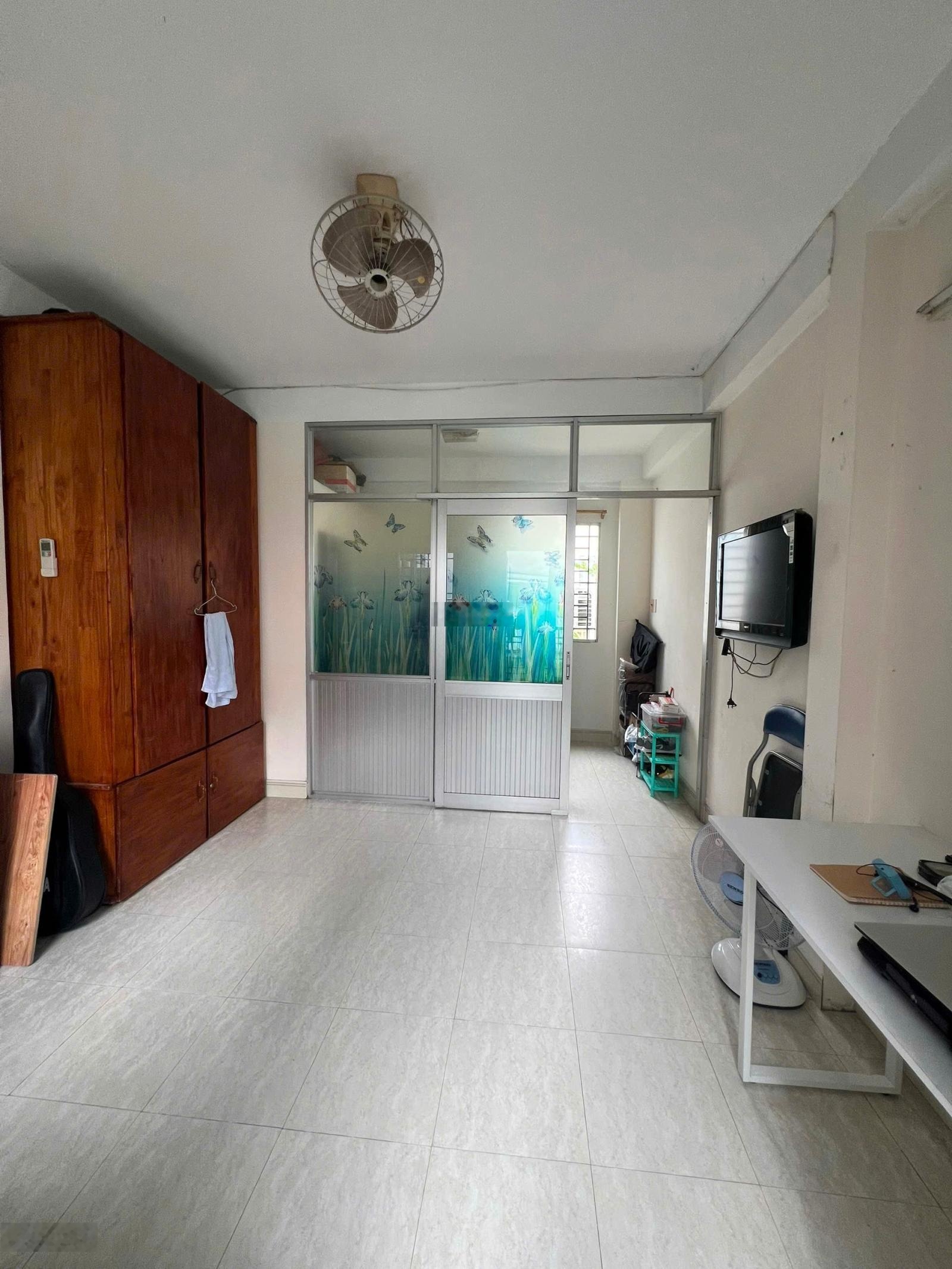 Bán Nhà 1/ Huỳnh Văn Bánh PN 25m2 3 Tầng Hẻm đẹp chỉ 4.9 tỷ