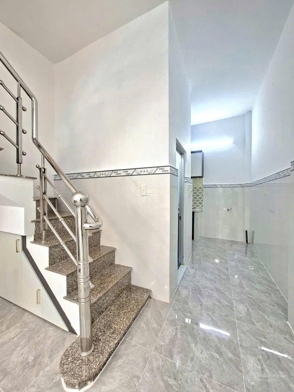 Bán nhà đẹp - gần đường lớn - Huỳnh Tấn Phát - Nhà Bè