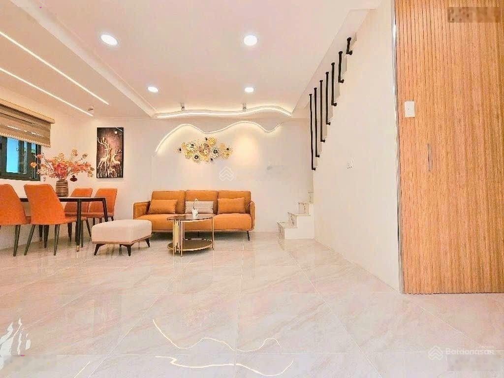 Bán nhà 3pn - 40m2 - trung tâm gò vấp - gần bệnh viện 175 . giáp bình thạnh - tân bình.