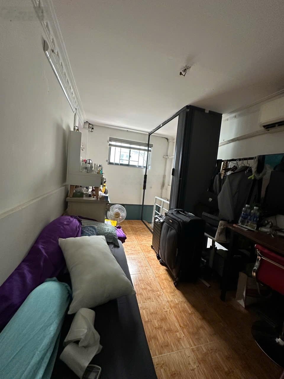 Nhà 3 tấm sát mặt tiền tiện KD buôn bán nhỏ, gần Vòng Xoay Lê Đại Hành.