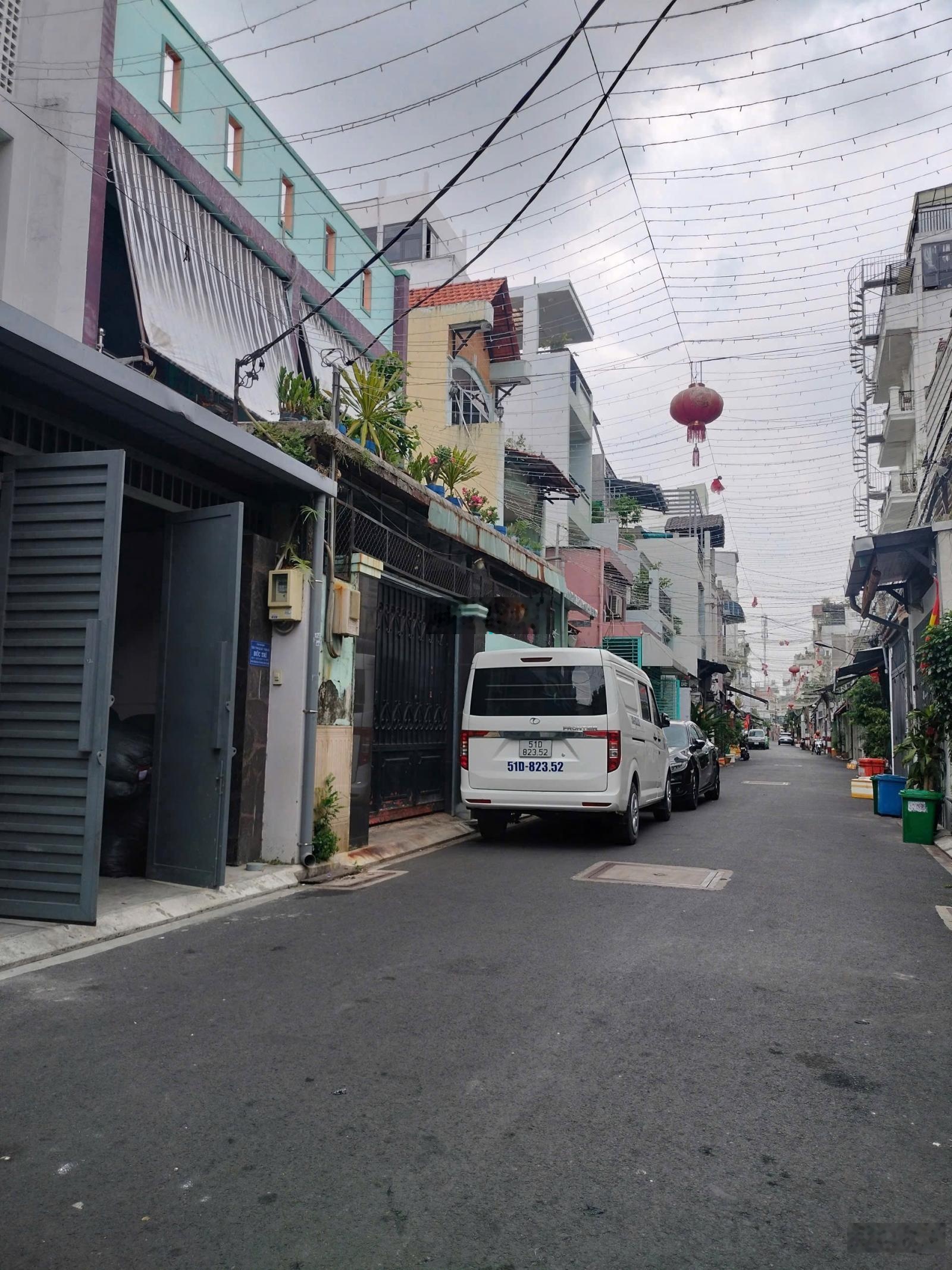 Bán nhà hẻm xe hơi 8m Thoại Ngọc Hầu 4x10 40m2 , tiền xây mới , giá chỉ 4,95 tỷ còn TL