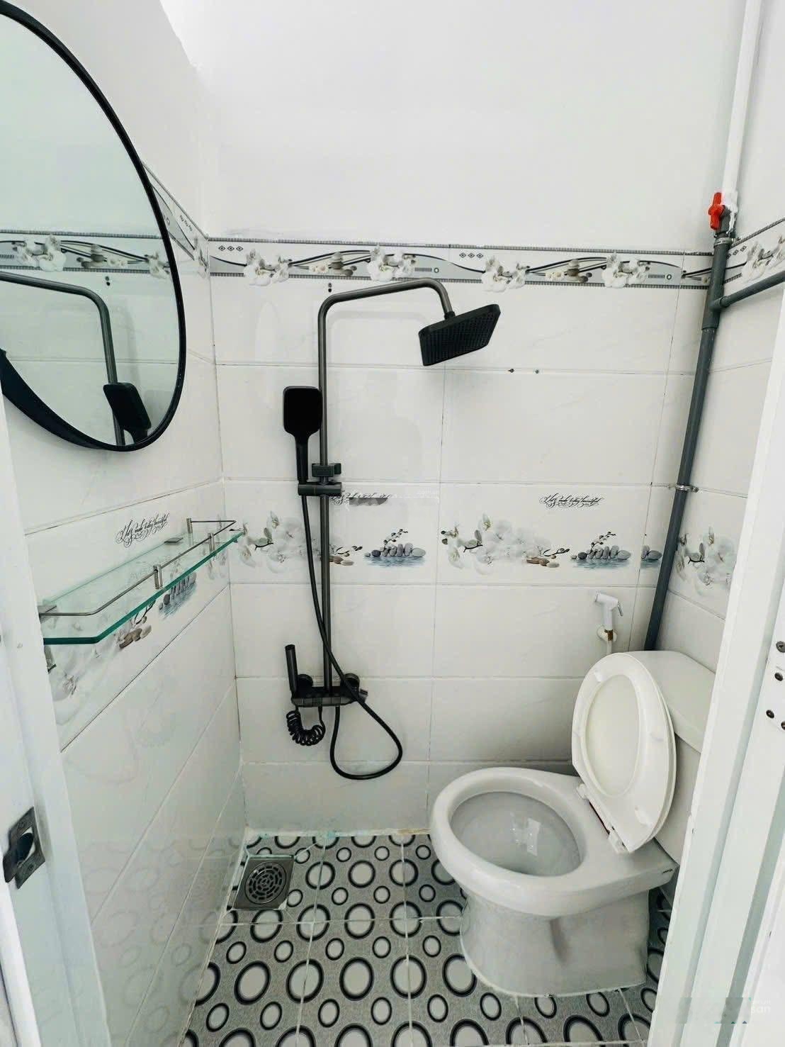 Nhà vị trí đắc địa, giá 2 tỷ 960 còn thương lượng, sổ hồng riêng, hình ảnh thực tế, không giải toả