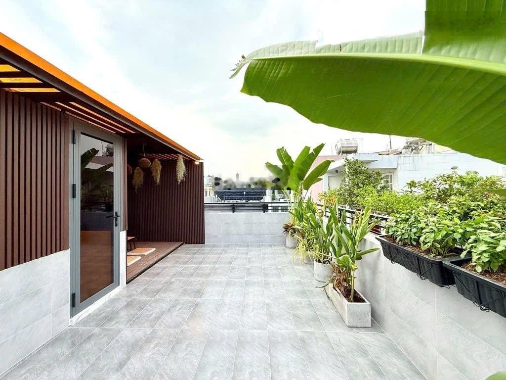 NHÀ 45m2 Ở KHU VIP TRUNG TÂM QUẬN 1, NHỈNH 10 tỏi đắt hay rẻ???