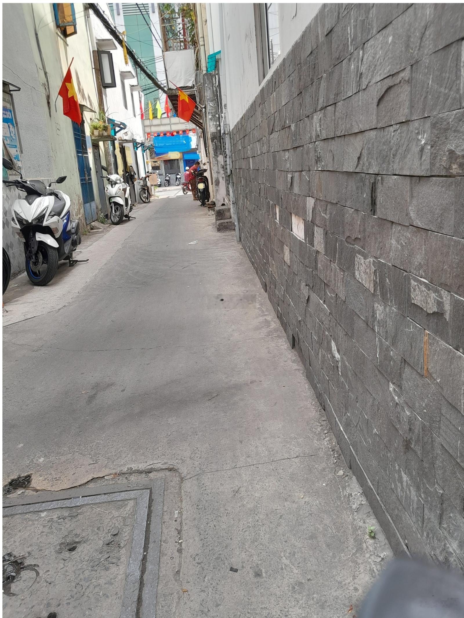 Bình Thạnh Nhà sát mặt tiền Phan Văn Trị giá dưới 5 tỷ hiếm